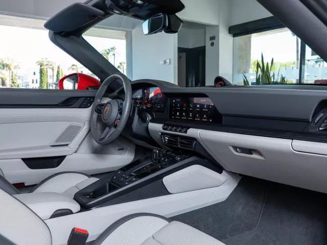 Porsche 911 Carrera GTS Cabrio 398 kW (541 CV) de segunda mano