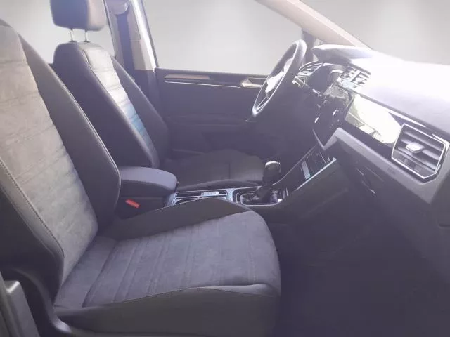 Volkswagen Touran R-Line 1.5 TSI 110 kW (150 CV) DSG de segunda mano