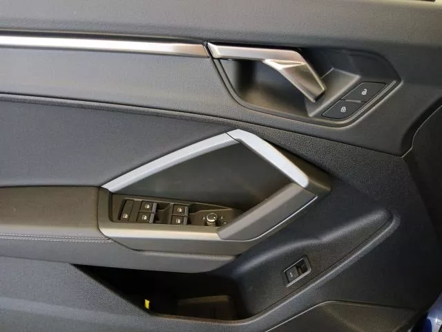 Audi Q3 Black line 35 TFSI 110 kW (150 CV) S tronic de segunda mano