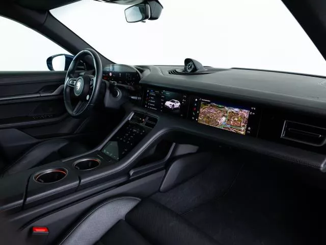 Porsche Taycan 4 Cross Turismo 350 kW (476 CV) de segunda mano