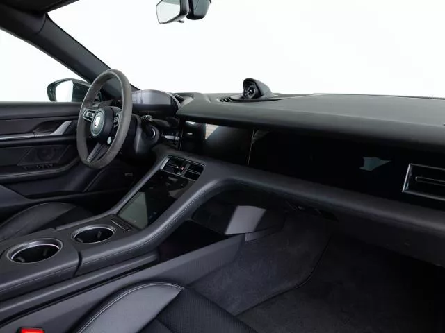 Porsche Taycan 300 kW (408 CV) de segunda mano