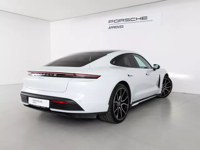 Porsche Taycan 300 kW (408 CV) de segunda mano