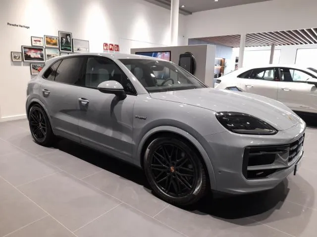 Porsche Cayenne E-Hybrid 346 kW (470 CV) de segunda mano