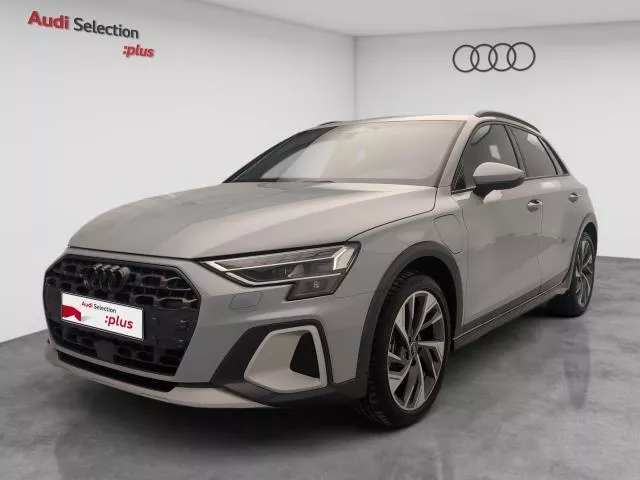 Audi A3 Genuine 150 kW (204 CV) S tronic de segunda mano