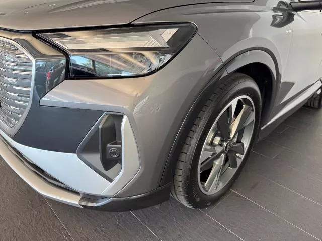 Audi Q4 Genuine edition 45 e-tron 82kWh 210 kW (286 CV) de segunda mano