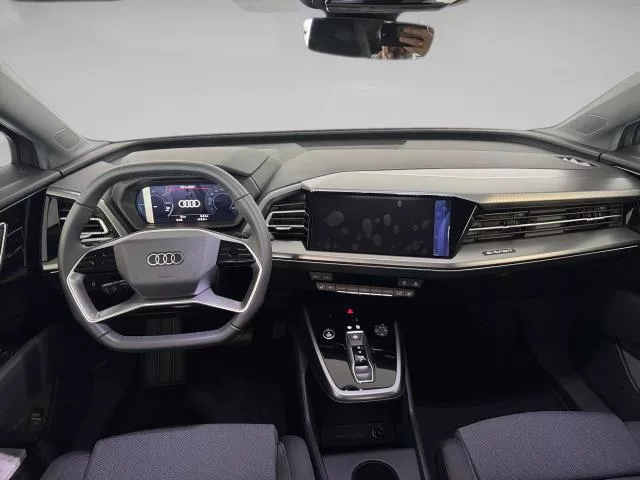 Audi Q4 Genuine edition 45 e-tron 82kWh 210 kW (286 CV) de segunda mano