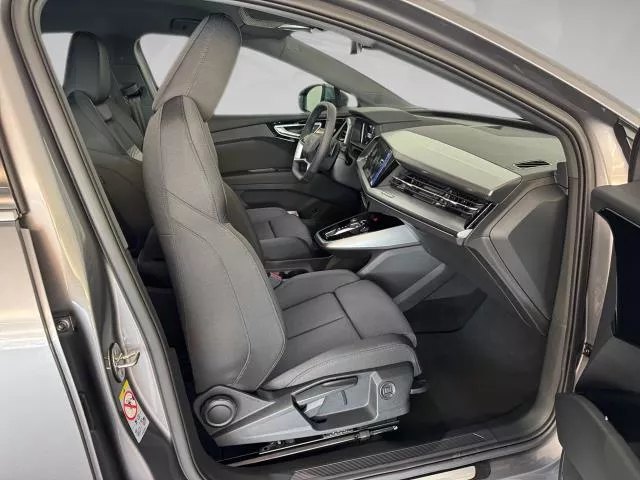 Audi Q4 Genuine edition 45 e-tron 82kWh 210 kW (286 CV) de segunda mano