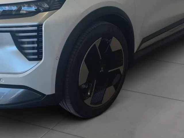 Mitsubishi Eclipse Cross EV 87 kWh Kaiteki 160 kW (220 CV) de segunda mano