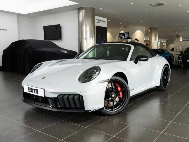 Porsche 911 Carrera 4 GTS Cabrio 398 kW (541 CV) de segunda mano