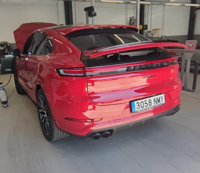 Porsche Cayenne E-Hybrid Black Edition 346 kW (470 CV) de segunda mano