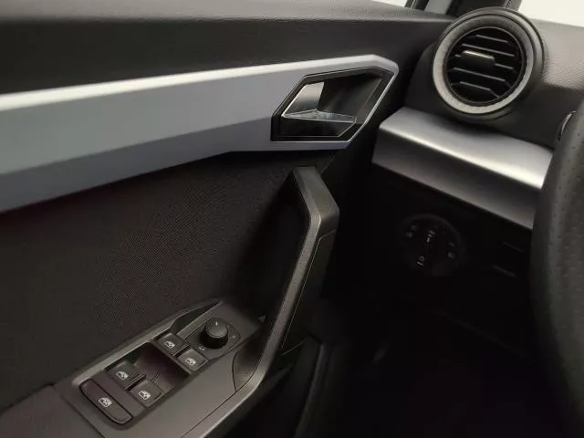 SEAT Arona 1.0 TSI FR XM DSG 85 kW (115 CV) de segunda mano