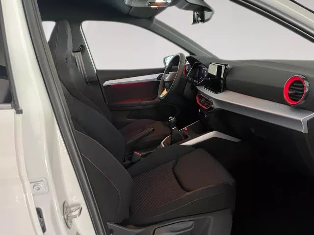 SEAT Arona 1.0 TSI S&S FR XL 85 kW (115 CV) de segunda mano