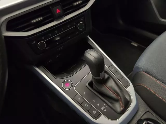 SEAT Arona 1.5 TSI FR Special Edition DSG 110 kW (150 CV) de segunda mano