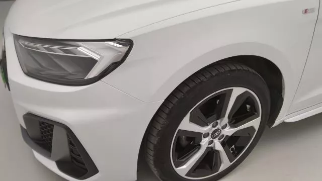 Audi A1 Adrenalin 30 TFSI 81 kW (110 CV) de segunda mano