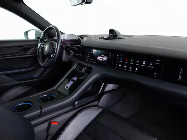 Porsche Taycan 4 Cross Turismo 350 kW (476 CV) de segunda mano