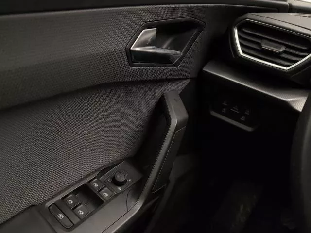 SEAT León 1.5 TSI Style 25 Aniversario 85 kW (116 CV) de segunda mano