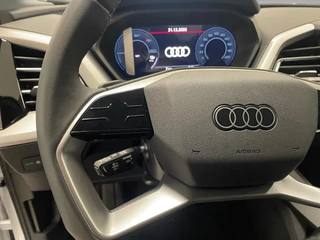 Audi Q4 Genuine edition 45 e-tron 82kWh 210 kW (286 CV) de segunda mano