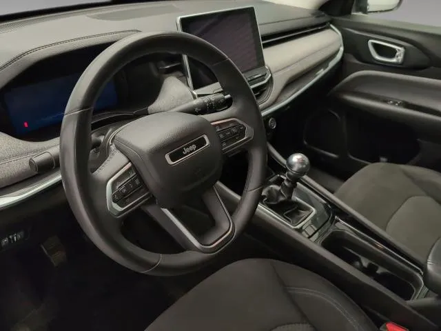 Jeep Compass 1.6 Multijet Longitude 4×2 96 kW (130 CV) de segunda mano