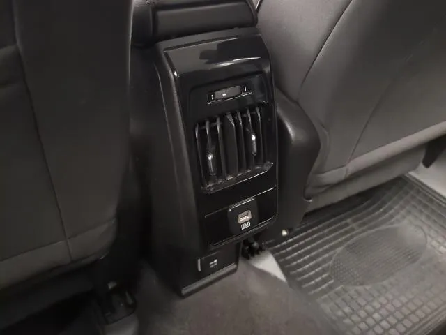 Jeep Compass 1.6 Multijet Longitude 4×2 96 kW (130 CV) de segunda mano