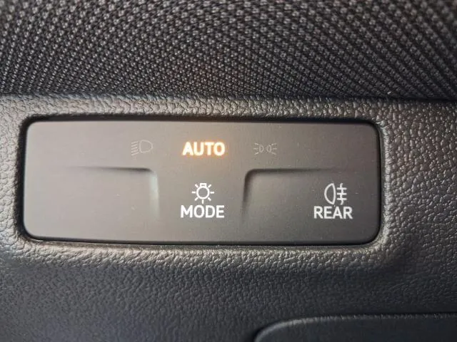 Volkswagen T-Roc «Más« 1.5 eTSI 85 kW (116 CV) DSG de segunda mano