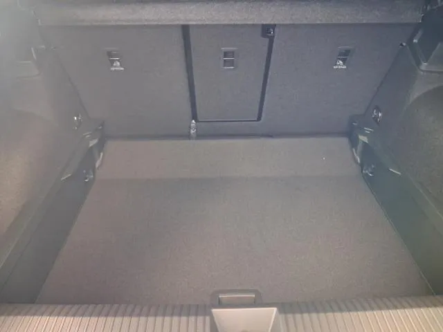 Volkswagen T-Roc «Más« 1.5 eTSI 85 kW (116 CV) DSG de segunda mano