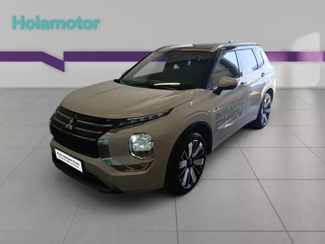 Mitsubishi Outlander 2.4 PHEV Kaiteki+ 4WD 225 kW (306 CV) de segunda mano