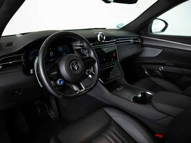 Maserati Grecale 2.0 MHEV GT L4 AWD 221 kW (300 CV) de segunda mano