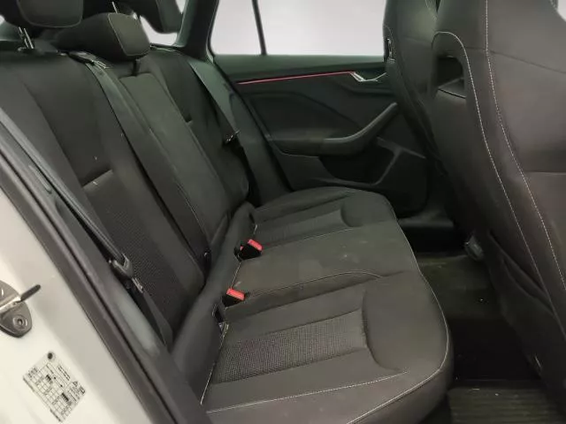 Skoda Kamiq 1.0 TSI Design 85 kW (115 CV) de segunda mano
