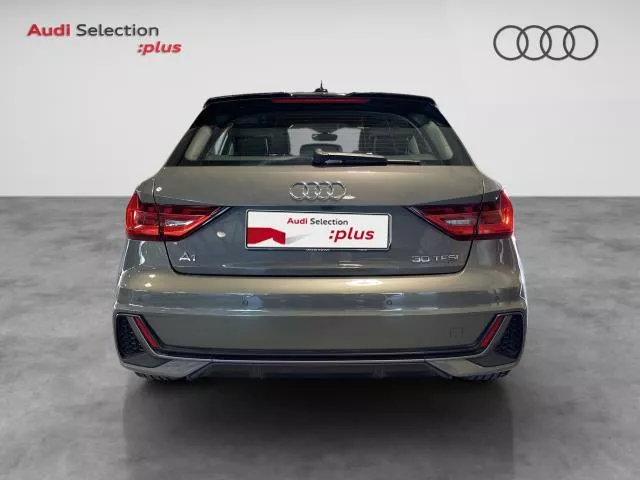 Audi A1 Adrenalin 30 TFSI 81 kW (110 CV) S tronic de segunda mano