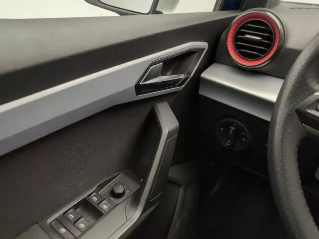 SEAT Arona 1.0 TSI FR Special Edition 85 kW (115 CV) de segunda mano