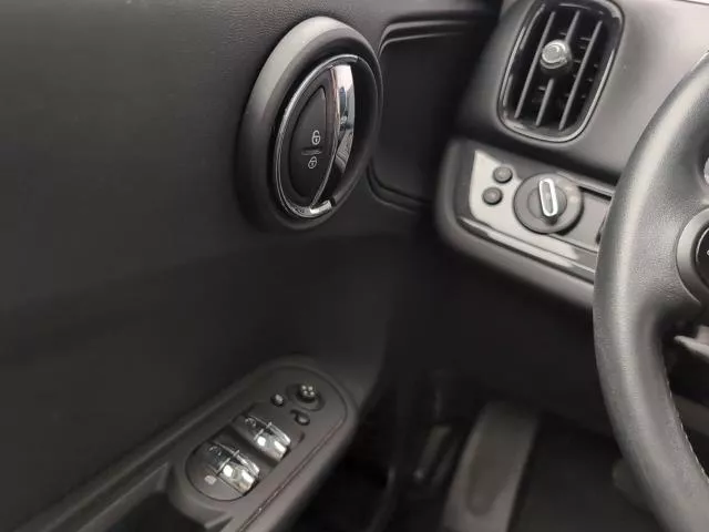 MINI Countryman Cooper D 110 kW (150 CV) de segunda mano