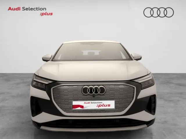 Audi Q4 Black line edition 45 e-tron 82kWh 210 kW (286 CV) de segunda mano