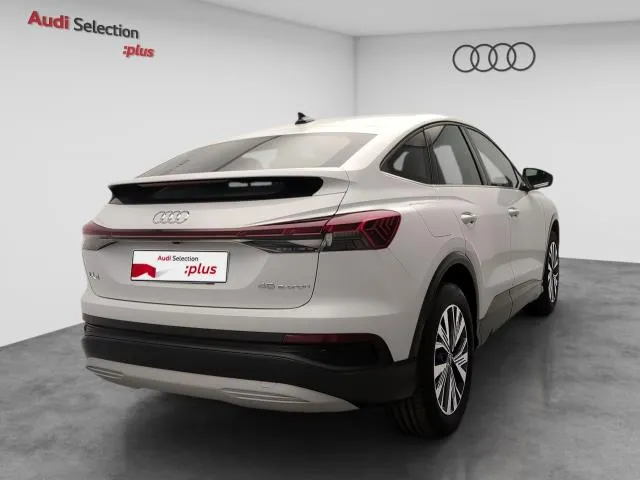 Audi Q4 Black line edition 45 e-tron 82kWh 210 kW (286 CV) de segunda mano