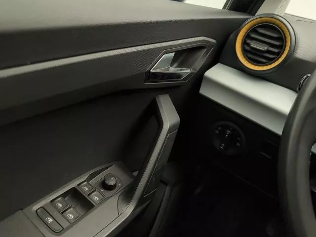 SEAT Arona 1.0 TSI Style Special Edition 85 kW (115 CV) de segunda mano