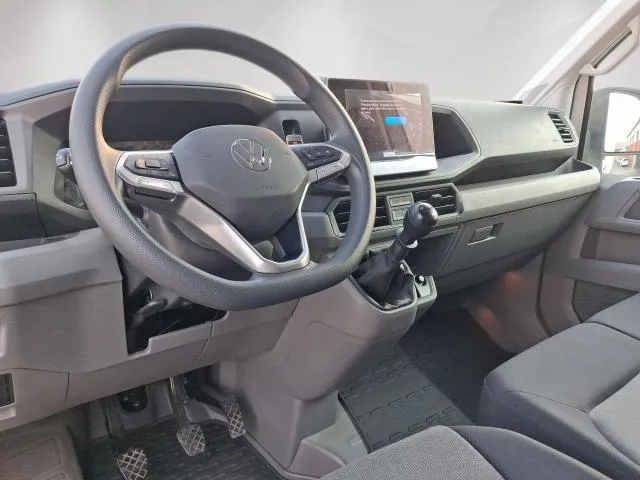 Volkswagen Crafter 35 Chasis Cabina Simple B/L L4 Box 2.0 TDI 103 kW (140 CV) de segunda mano