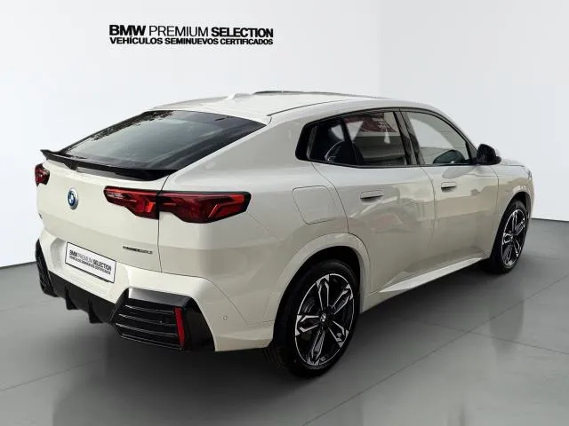 BMW iX2 eDrive20 150 kW (204 CV) de segunda mano