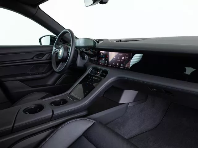 Porsche Taycan 300 kW (408 CV) de segunda mano