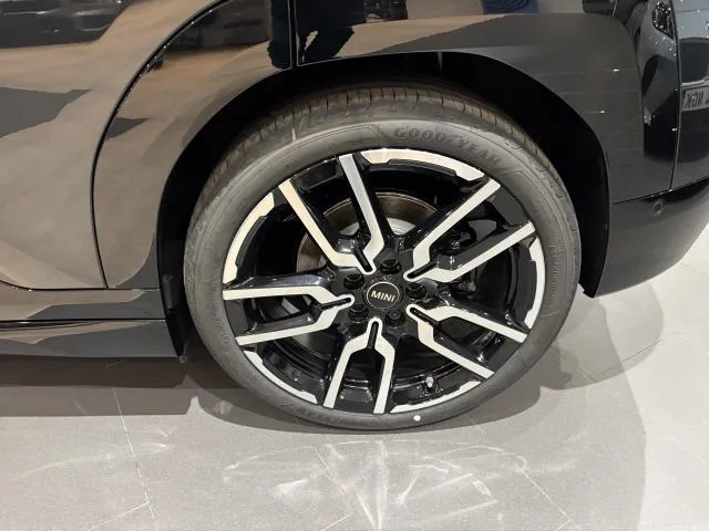MINI Aceman SE 160 kW (218 CV) de segunda mano