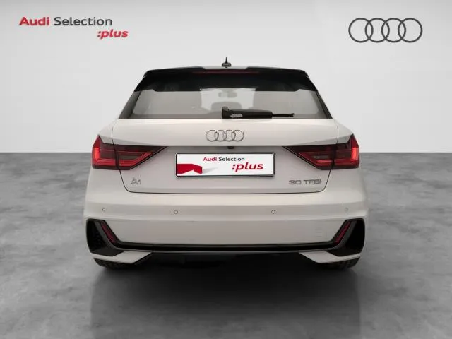Audi A1 Adrenalin edition 30 TFSI 81 kW (110 CV) S tronic de segunda mano