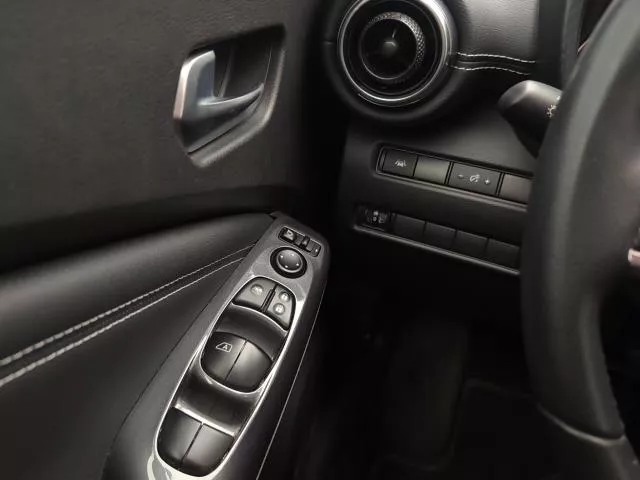 Nissan Juke 1.6 Hybrid N-Connecta Auto 105 kW (143 CV) de segunda mano