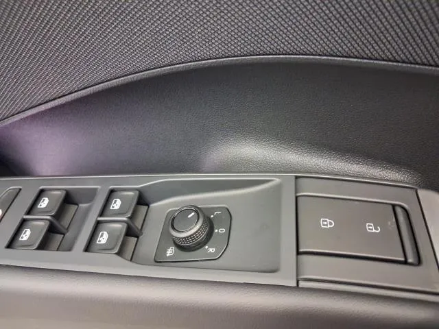 Volkswagen T-Roc «Más» 1.5 eTSI 85 kW (116 CV) DSG de segunda mano