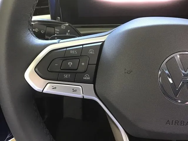 Volkswagen T-Roc «Más« 1.5 eTSI 85 kW (116 CV) DSG de segunda mano