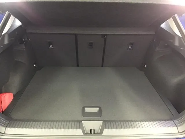Volkswagen T-Roc «Más« 1.5 eTSI 85 kW (116 CV) DSG de segunda mano