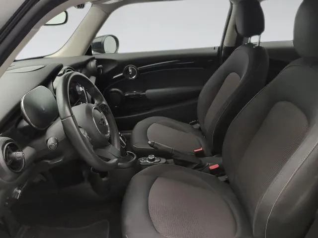 MINI Cooper 100 kW (136 CV) de segunda mano
