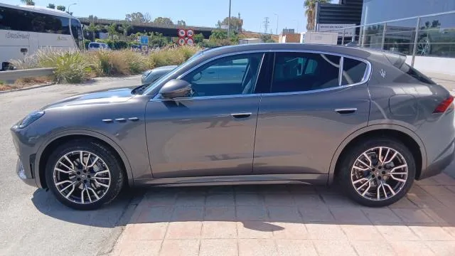Maserati Grecale 2.0 MHEV L4 AWD 221 kW (300 CV) de segunda mano