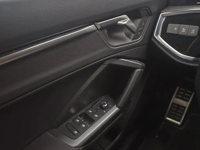 Audi Q3 S line 35 TDI 110 kW (150 CV) S tronic de segunda mano