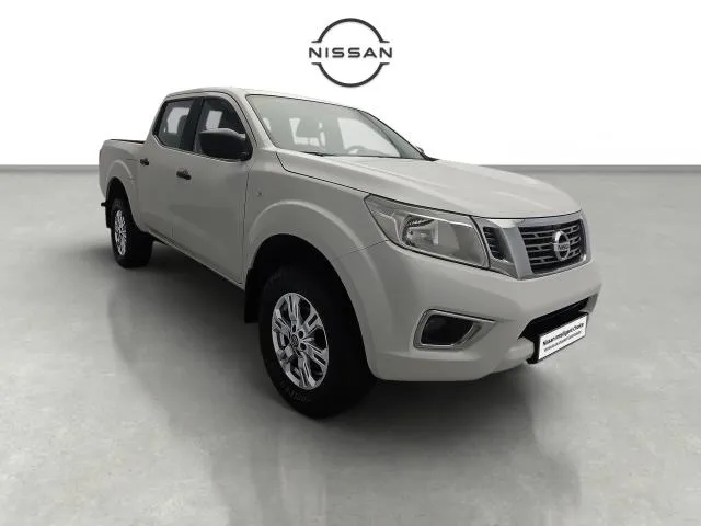 Nissan Navara D. Cab. 2.3dCi 120kW(160CV) Acenta BDif de segunda mano