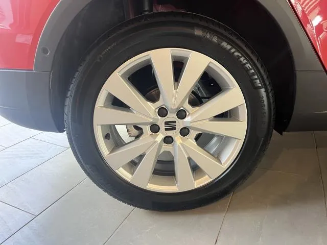 SEAT Arona 1.0 TSI S&S FR Plus DSG 81 kW (110 CV) de segunda mano