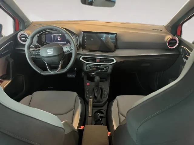 SEAT Arona 1.0 TSI S&S FR Plus DSG 81 kW (110 CV) de segunda mano