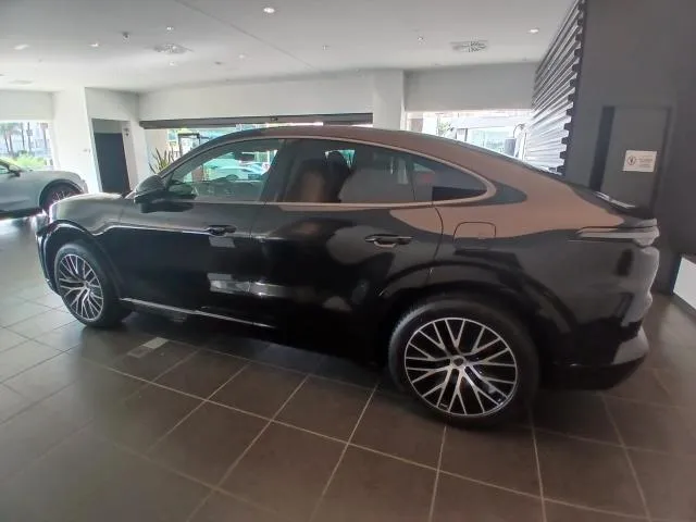 Porsche Cayenne Turbo Electric de segunda mano